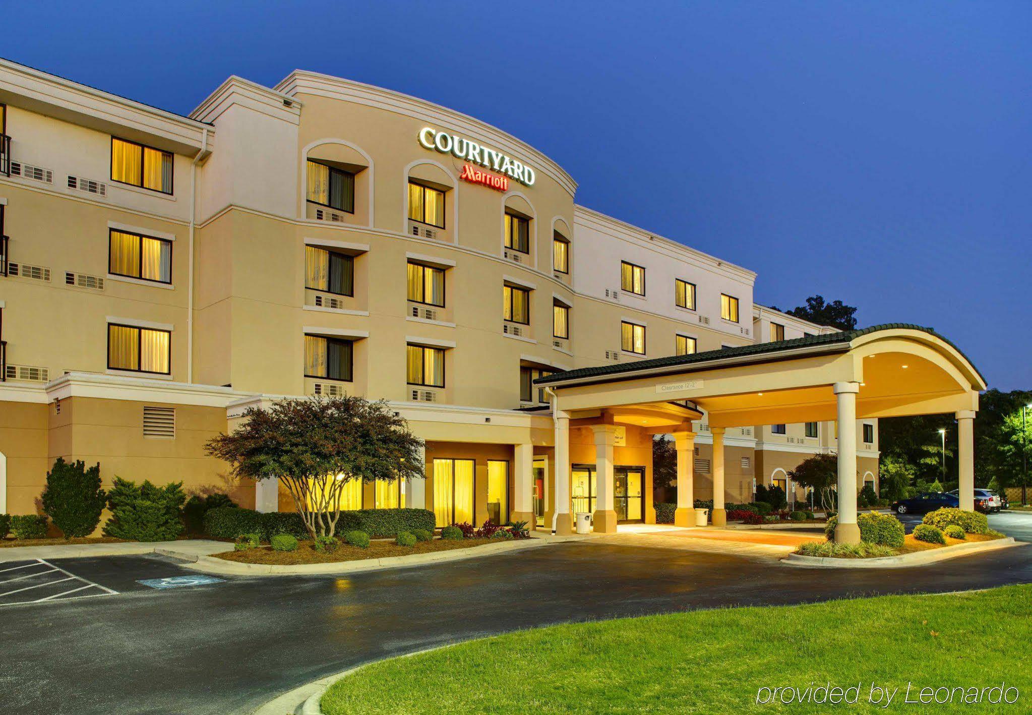 Courtyard High Point Hotel Buitenkant foto